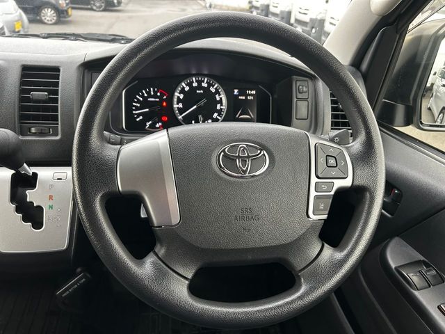 TOYOTA HIACE van 1.25t 2WD 2021