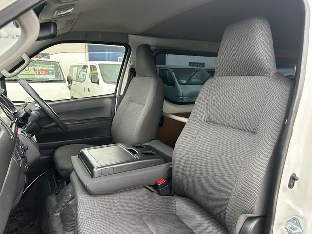 TOYOTA HIACE van 1.25t 2WD 2021