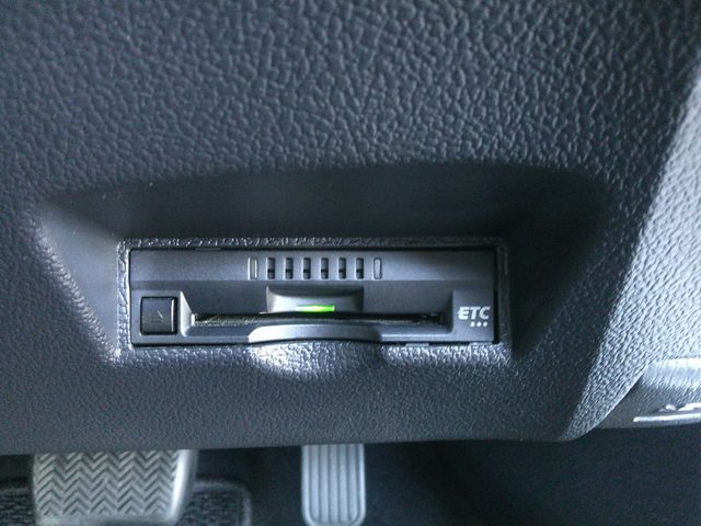 TOYOTA PRIUS 4WD 2021