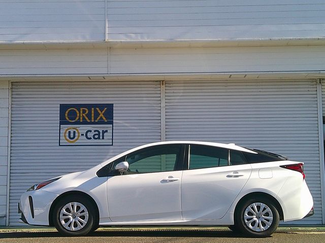 TOYOTA PRIUS 4WD 2021