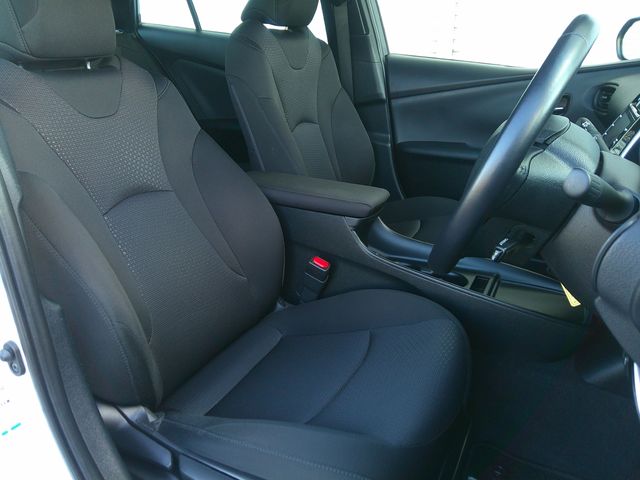 TOYOTA PRIUS 4WD 2021