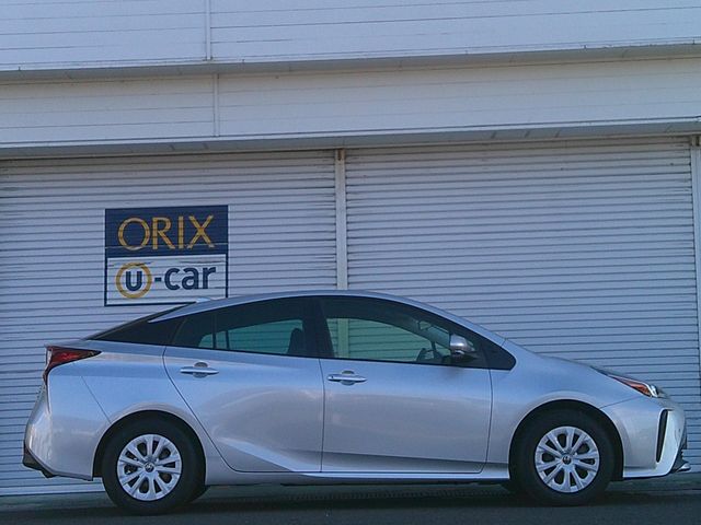 TOYOTA PRIUS 4WD 2021