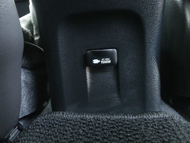 TOYOTA PRIUS 4WD 2021