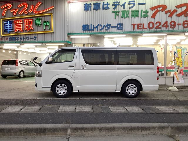 TOYOTA HIACE van 4WD 2021