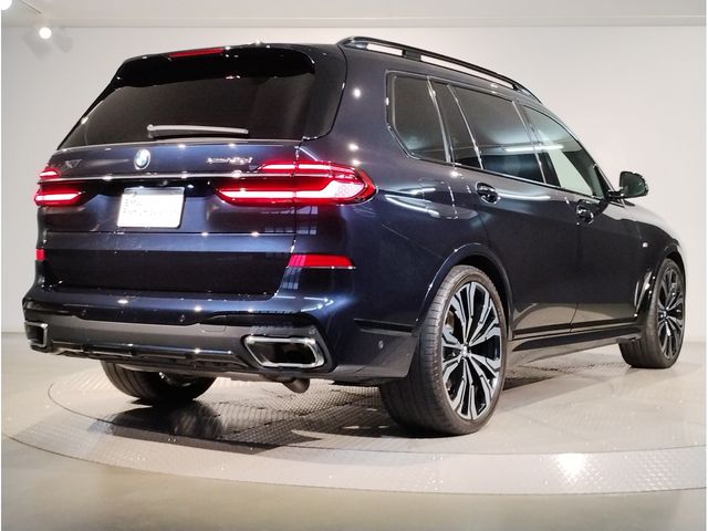 BMW BMW X7 2023