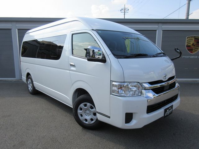 TOYOTA HIACE wagon 4WD 2025