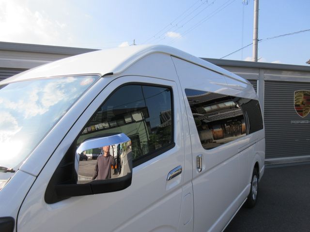 TOYOTA HIACE wagon 4WD 2025