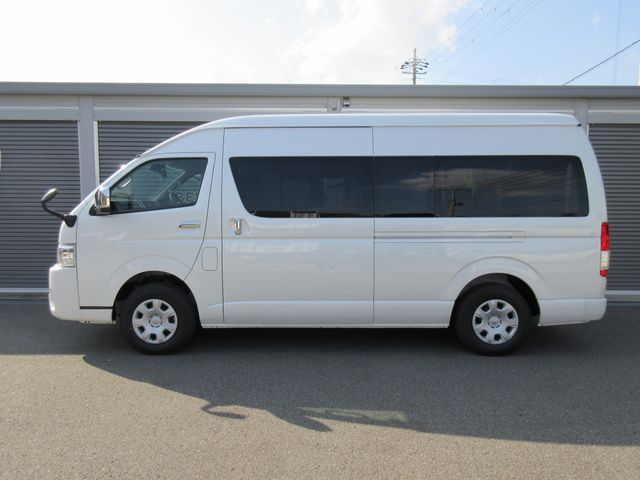 TOYOTA HIACE wagon 4WD 2025