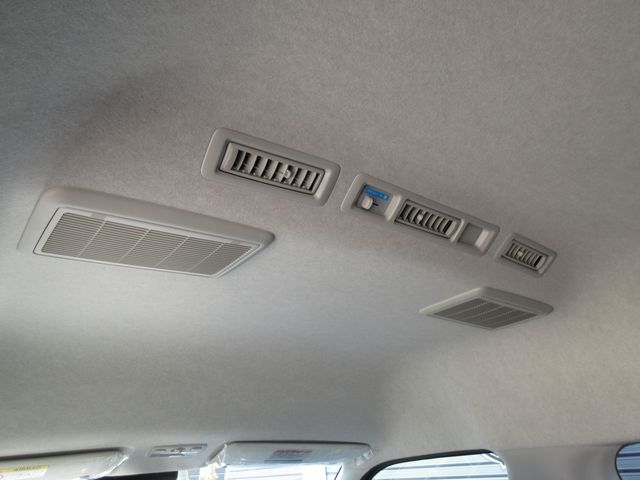 TOYOTA HIACE wagon 4WD 2025