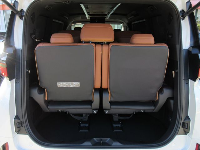 TOYOTA VELLFIRE  HYBRID 2025