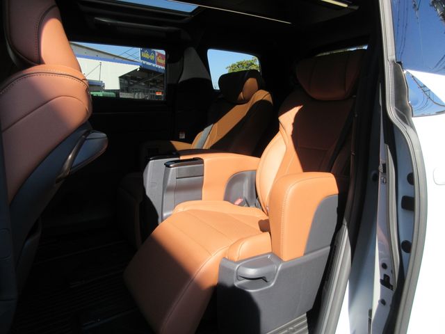 TOYOTA VELLFIRE  HYBRID 2025