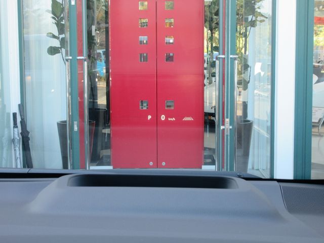 TOYOTA VELLFIRE  HYBRID 2025