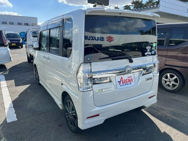 DAIHATSU TANTO CUSTOM 4WD 2015