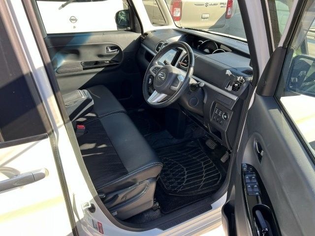 DAIHATSU TANTO CUSTOM 4WD 2015