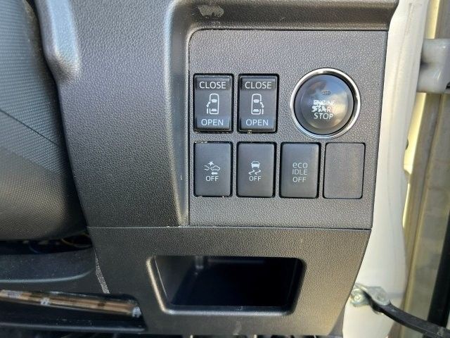 DAIHATSU TANTO CUSTOM 4WD 2015