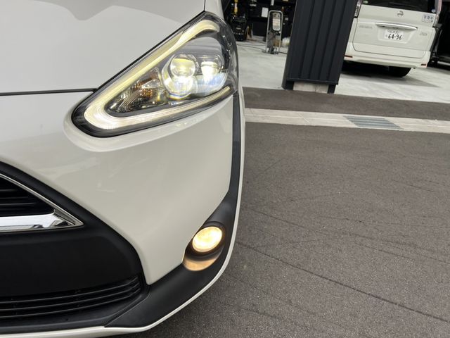 TOYOTA SIENTA 2015