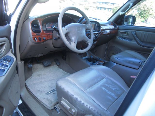 TOYOTA SEQUOIA 4WD 2006