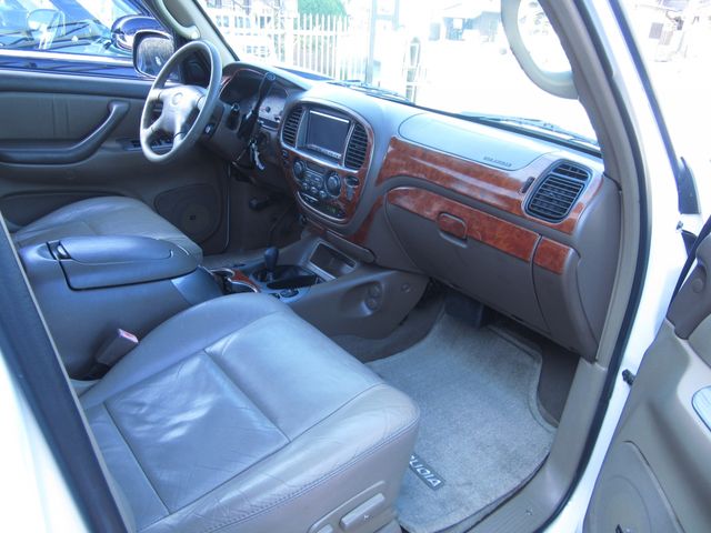 TOYOTA SEQUOIA 4WD 2006