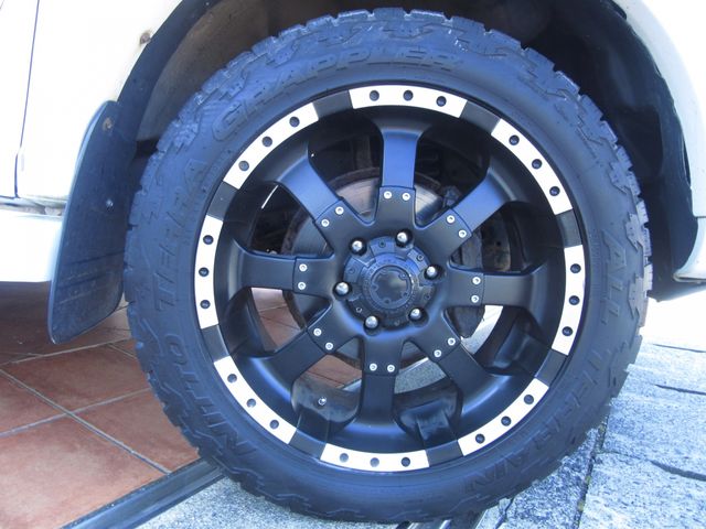 TOYOTA SEQUOIA 4WD 2006