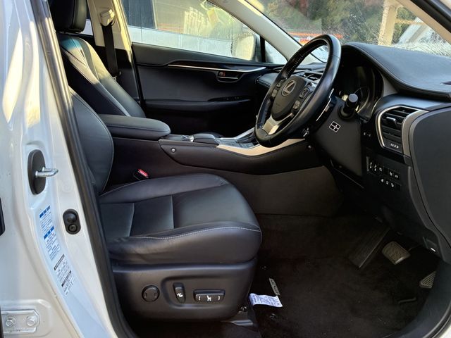 TOYOTA LEXUS NX300h AWD 2018