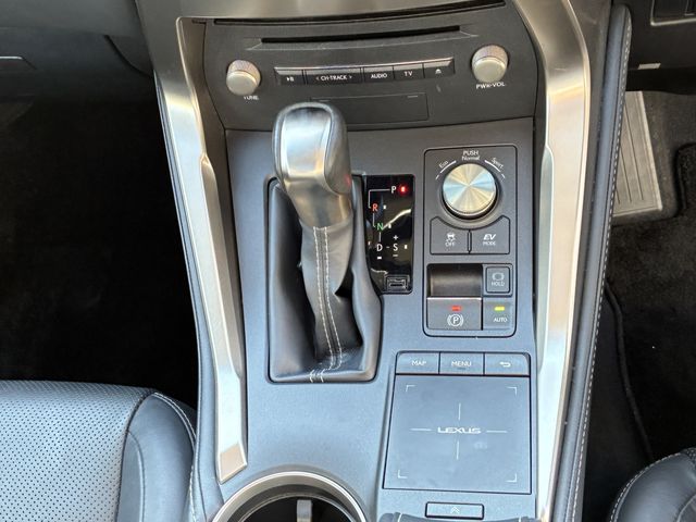 TOYOTA LEXUS NX300h AWD 2018