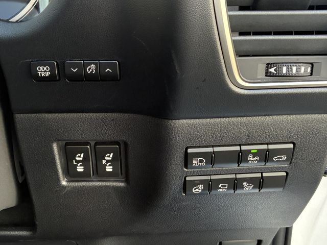 TOYOTA LEXUS NX300h AWD 2018