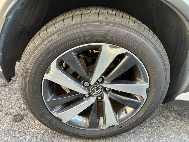 TOYOTA LEXUS NX300h AWD 2018