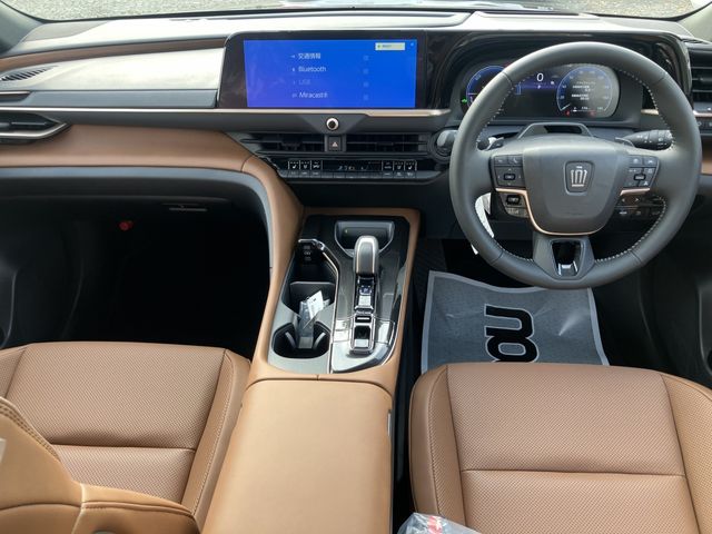 TOYOTA CROWN ESTATE 4WD 2025