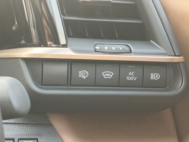 TOYOTA CROWN ESTATE 4WD 2025