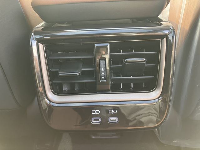 TOYOTA CROWN ESTATE 4WD 2025