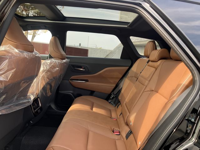 TOYOTA CROWN ESTATE 4WD 2025