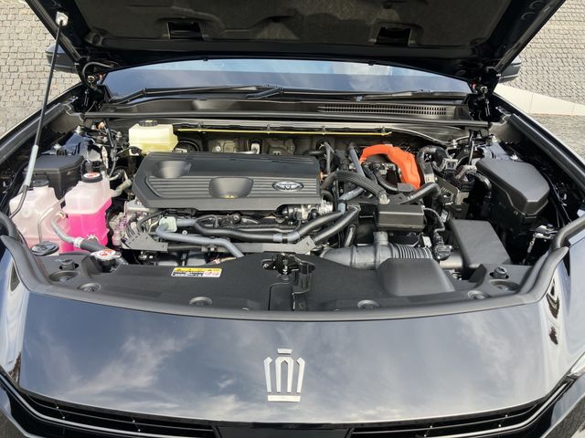 TOYOTA CROWN ESTATE 4WD 2025