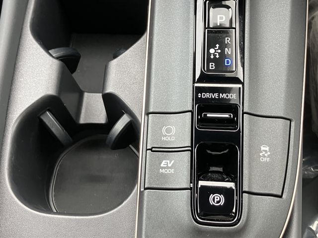 TOYOTA CROWN CROSSOVER 2023