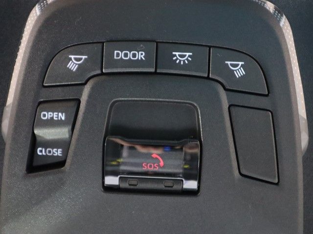 TOYOTA COROLLA CROSS HYBRID 2025