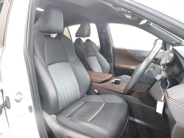 TOYOTA HARRIER 2WD 2022