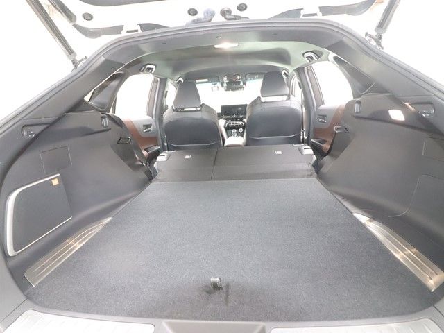 TOYOTA HARRIER 2WD 2022