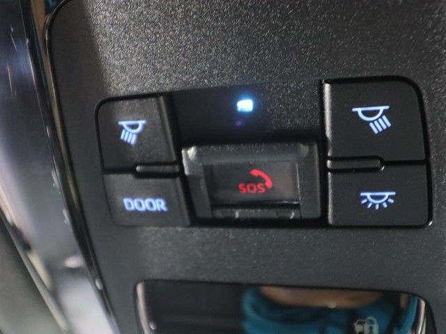 TOYOTA HARRIER 2WD 2022