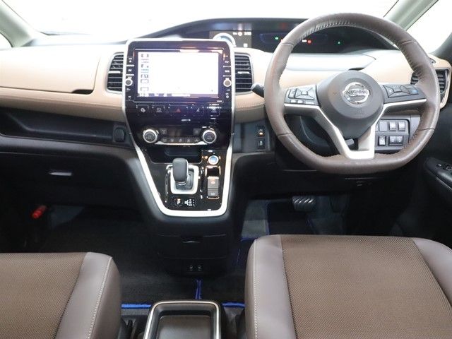 NISSAN SERENA  WG 2018