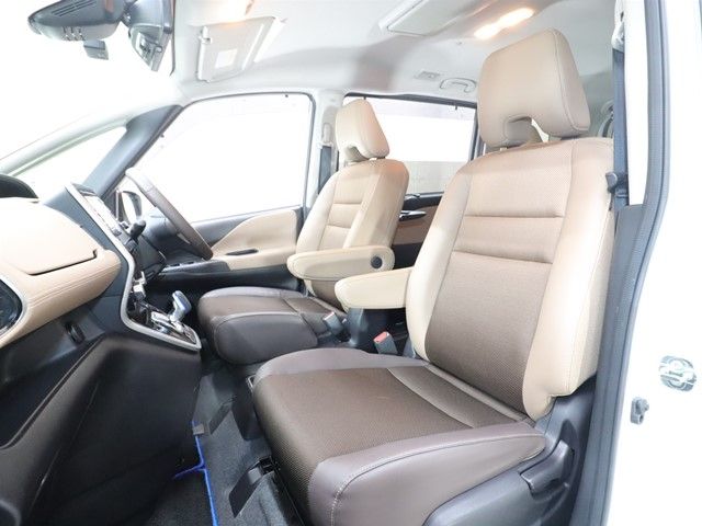 NISSAN SERENA  WG 2018