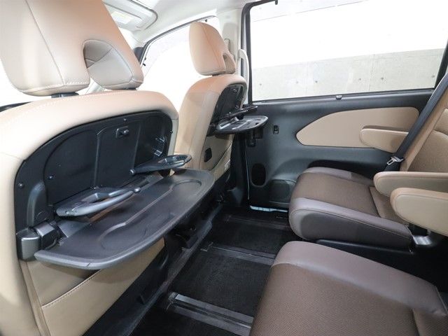 NISSAN SERENA  WG 2018