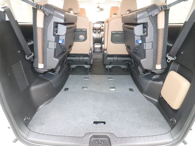 NISSAN SERENA  WG 2018