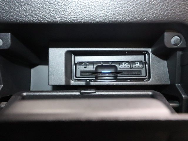 NISSAN SERENA  WG 2018