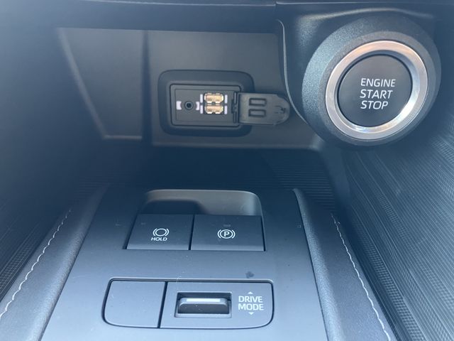 TOYOTA HARRIER 2WD 2021