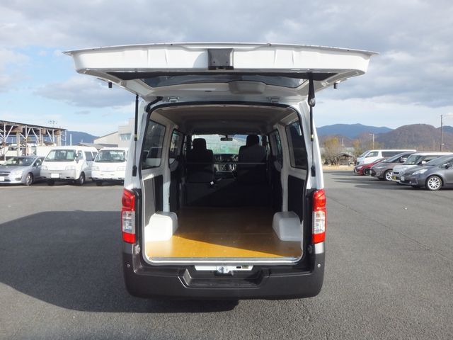 NISSAN NV350 CARAVAN 4WD 2020