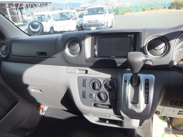 NISSAN NV350 CARAVAN 4WD 2020