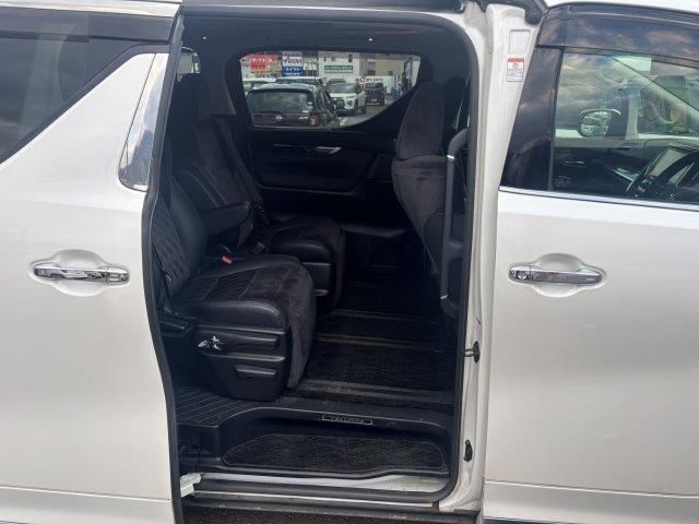 TOYOTA VELLFIRE  HYBRID 4WD 2015