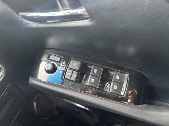 TOYOTA VELLFIRE  HYBRID 4WD 2015