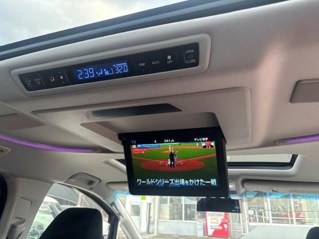 TOYOTA VELLFIRE  HYBRID 4WD 2015