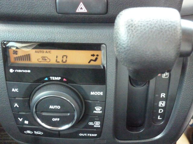 SUZUKI Spacia 4WD 2015