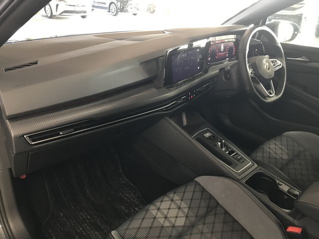 VOLKSWAGEN VOLKSWAGEN GOLF VARIANT 2021